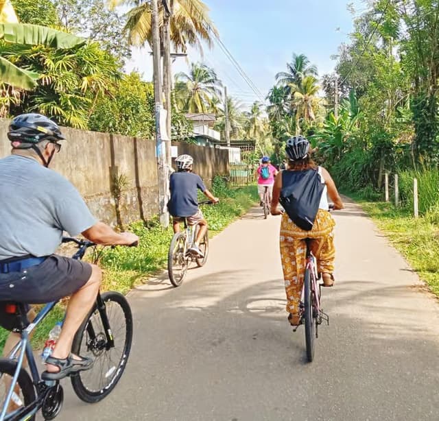 Countryside Bicycle Ride in Galle - Photo 2