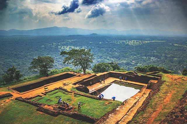 Sigiriya Rock Fortress Climb – Explore Sri Lanka’s Ancient UNESCO Heritage Site 3