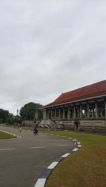 Colombo City & Shopping Tour - Photo 8