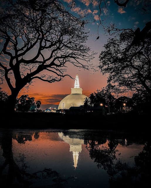All-inclusive Anuradhapura Ancient City Tour 2