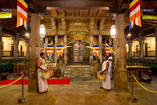 Kandy City Tour – Explore Sri Lanka’s Cultural Capital 2