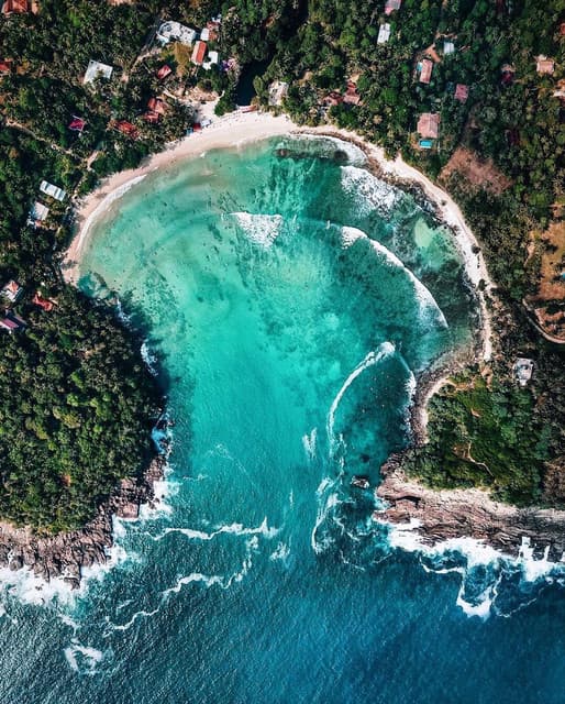 Hiriketiya Beach A Tranquil Seaside Retreat in Southern Sri Lanka