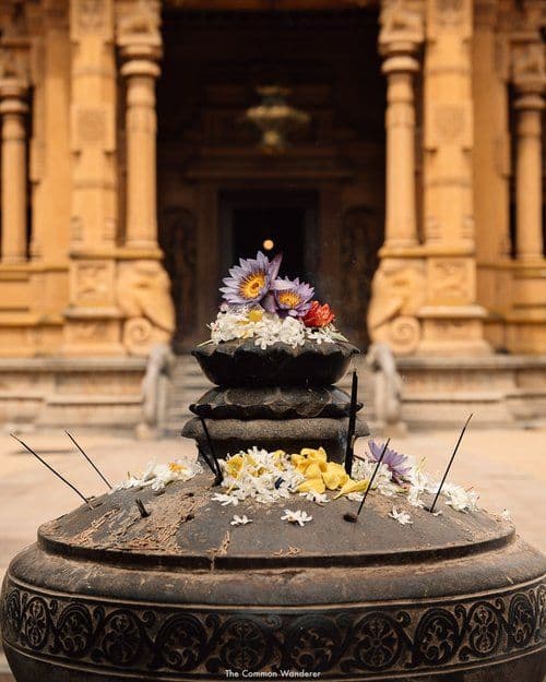 Kelaniya Temple: A Journey Through Time, Art, and Devotion - Photo 2