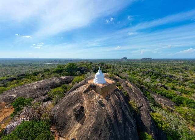 Sithulpawwa Temple Sri Lanka – Ancient Rock Monastery