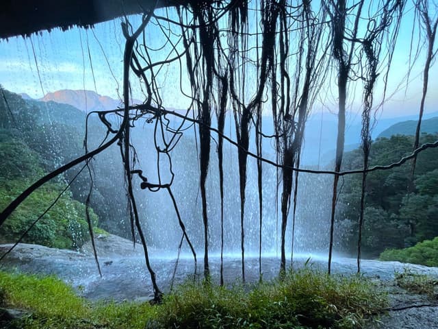 Knuckles Mountain Range: Sri Lanka’s Misty Highlands of Adventure - Photo 2