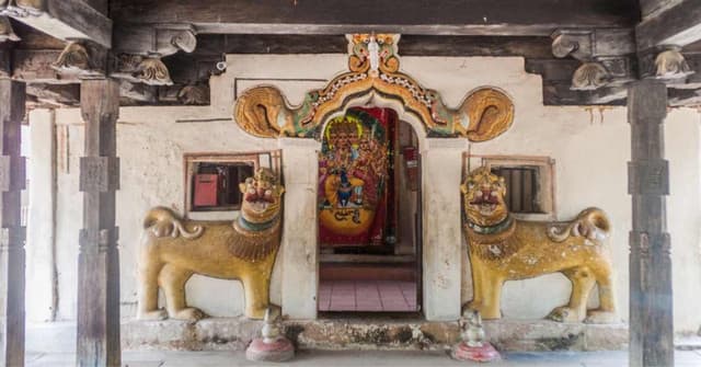 Sacred Triangle of Kandy: Gadaladeniya, Lankathilaka and Embekka - Photo 5