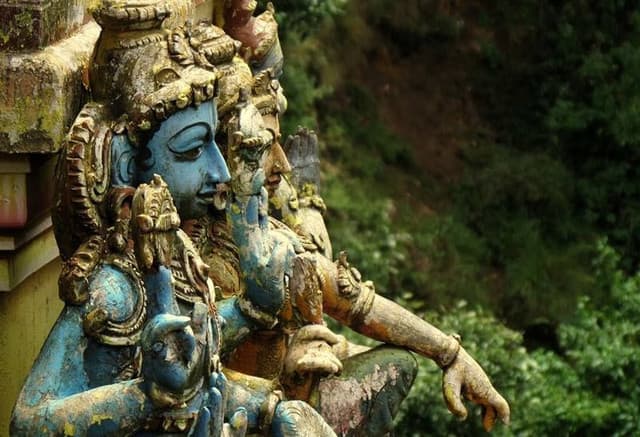 Seetha Amman Kovil β A Sacred Ramayana Temple in Nuwara Eliya. - Photo 2