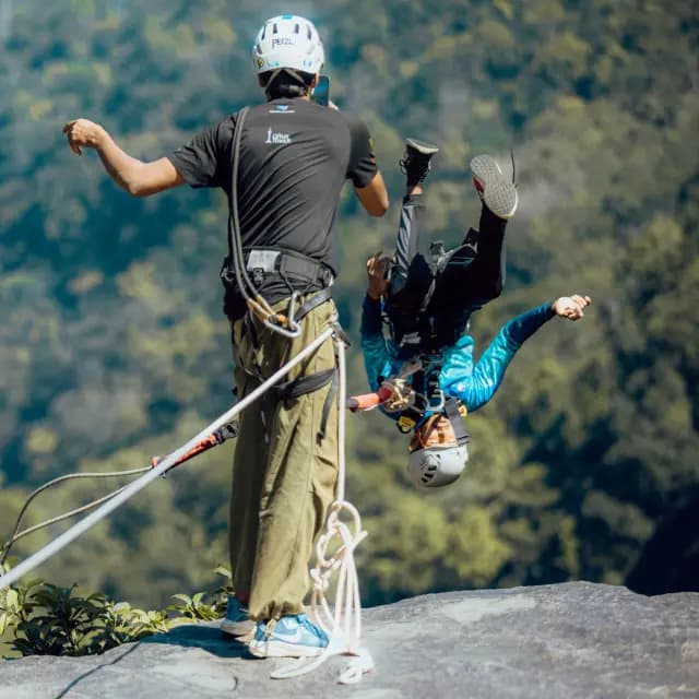 Rope Jumping at Lakshapana Waterfall – Sri Lanka’s Ultimate Adventure - Photo 6